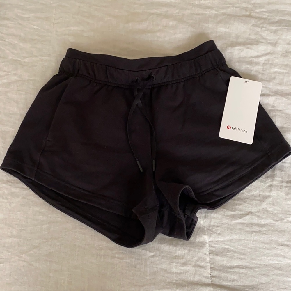 Lululemon Inner Glow HR Short 3”